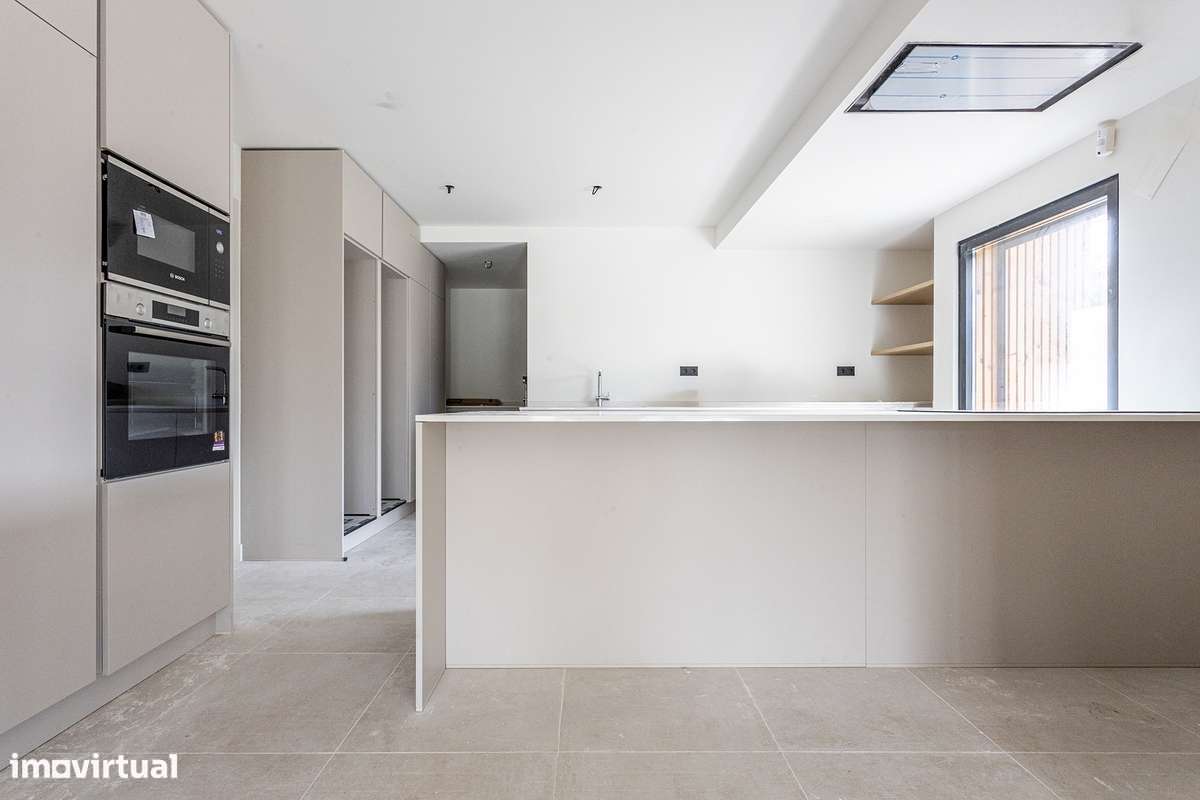 A estrear Villa T4 em Birre, Cascais-19