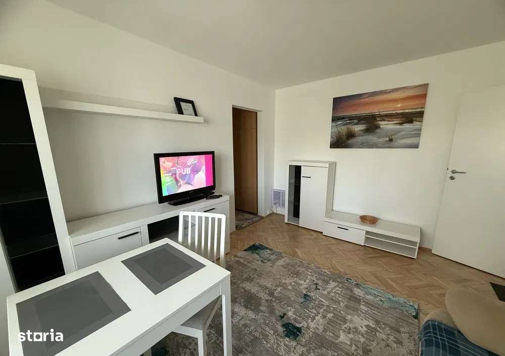 Apartament 3 camere, Manastur, zona Big, balcon, centrala proprie