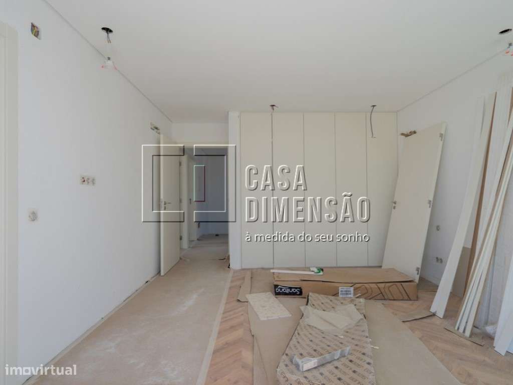 Moradia isolada de tipologia T3 na melhor zona da Aroeira, com Pisc...-17