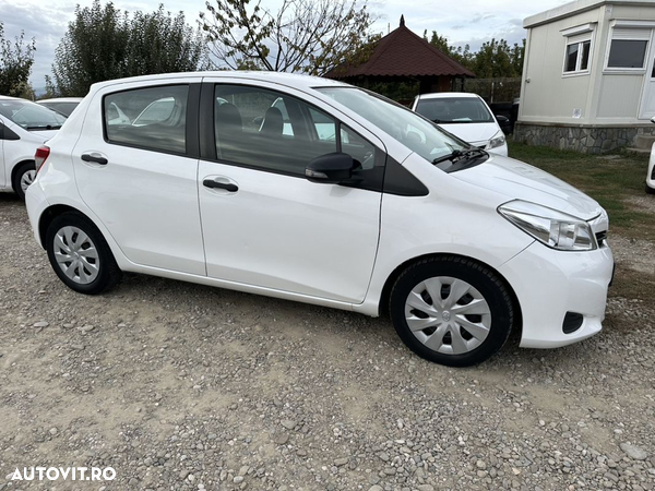 Toyota Yaris 1.4 D-4D Comfort - 2