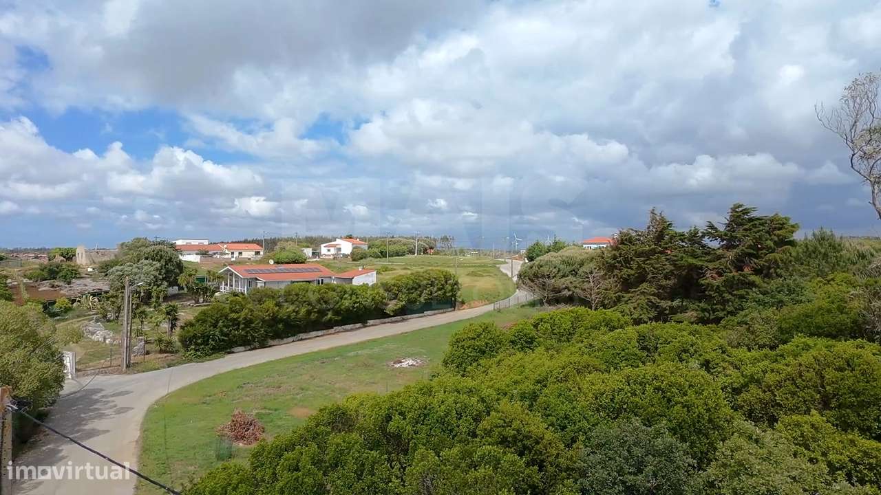 2 Terrenos Confinantes  "Construção de Moradias Isoladas ou Ge...-19