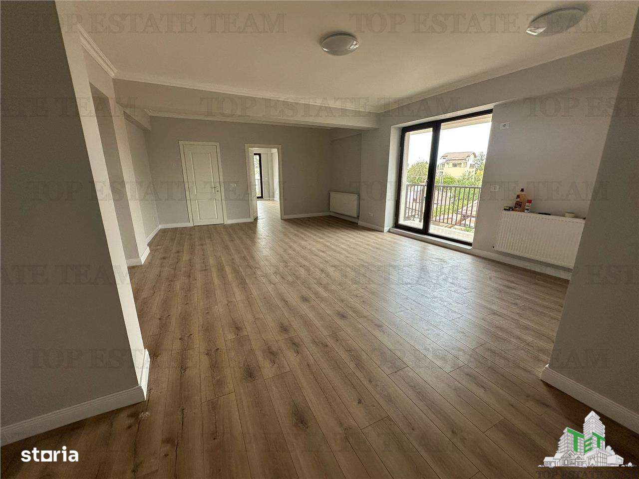 Apartament 2 camere de vanzare Damaroaia