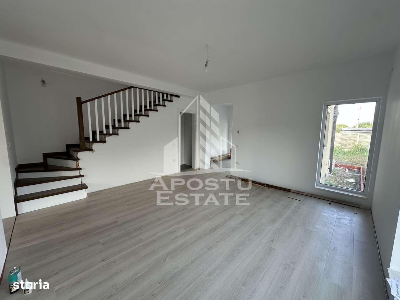 Duplex cu 5 camere si 2 bai, despartit prin camera tehnica in Ghiroda. - Imagine principală: 1/20