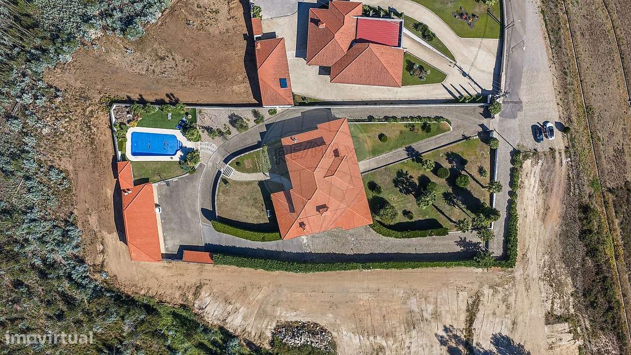 Moradia T5 para venda-3