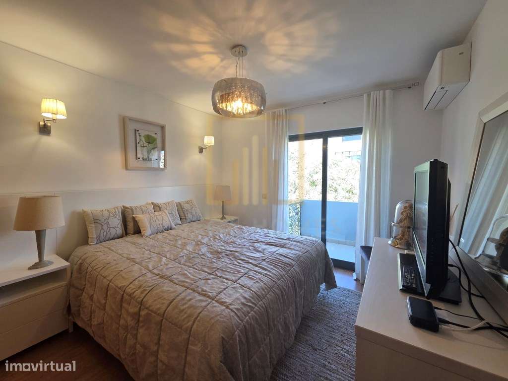 T3 amplo, seminovo, com lugar de estacionamento, em Cerro Ruivo, Po...-15