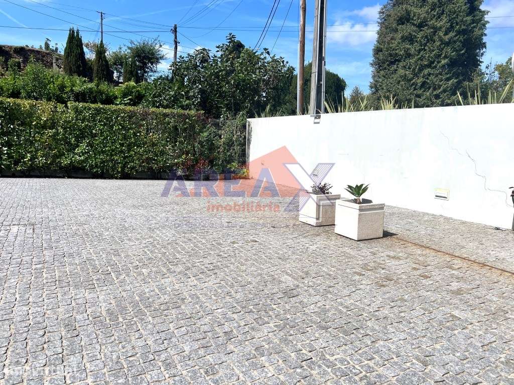 Exclusivo e diferenciador! T3 no rés do chão, com garagem fechada e...-20
