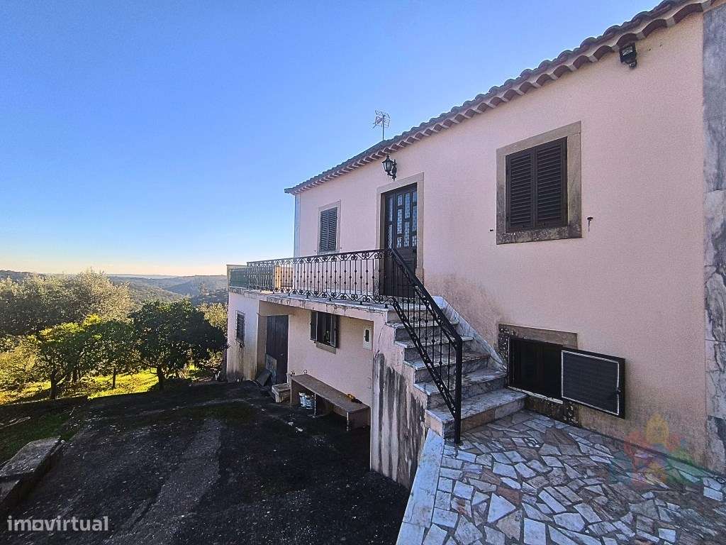 Moradia T3 com terreno em zona tranquila - Tomar - Grande imagem: 4/24