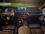 BMW Seria 5 530e xDrive M Sport sport - 31