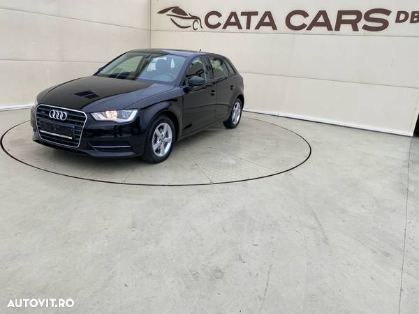 Audi A3 2.0 TDI Sportback (clean diesel) quattro Attraction - 4