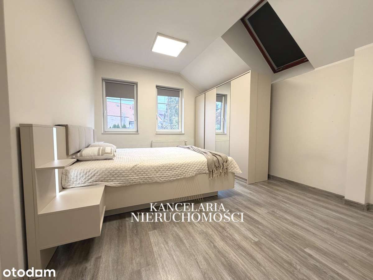 Duże mieszkanie + dwa miejsca parkingowe!-1