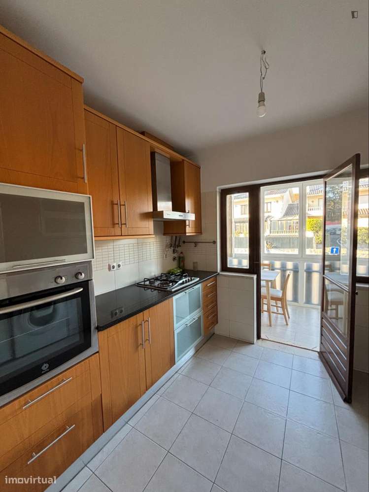 Quarto - localizado em Carcavelos Lisbon - Grande imagem: 4/10