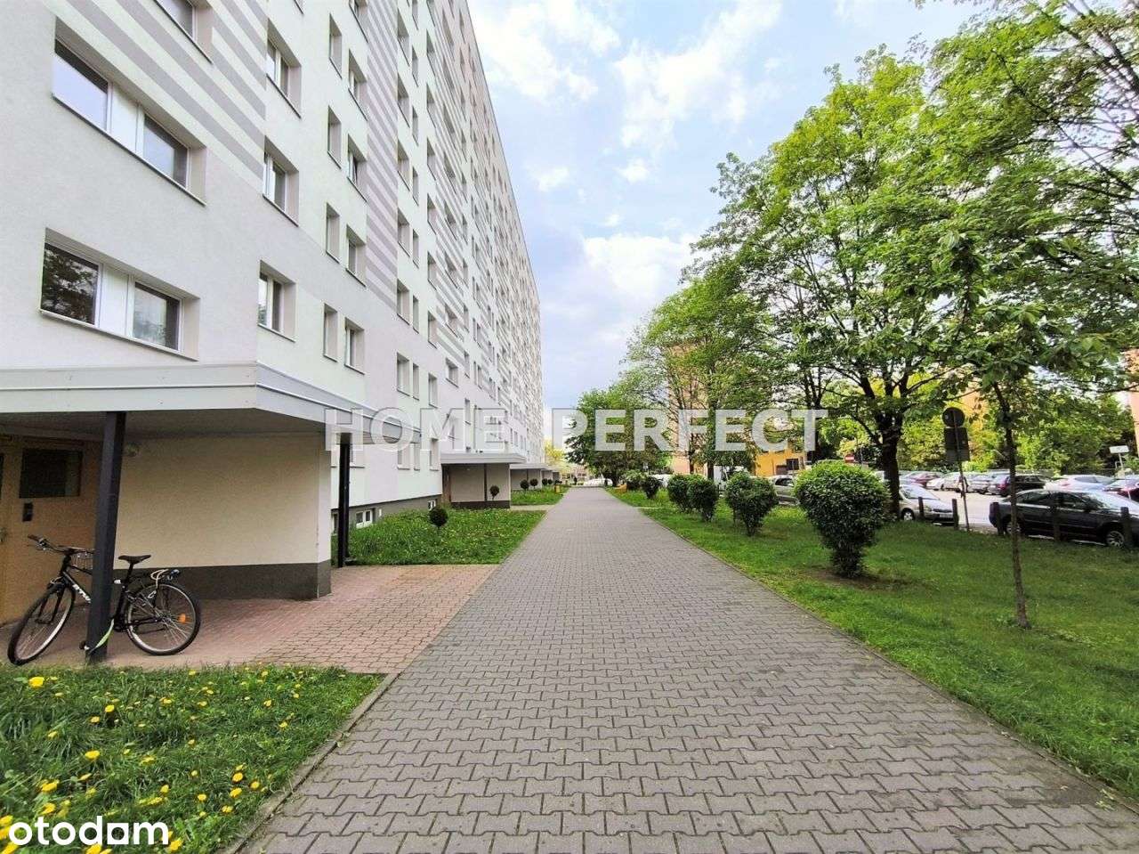 Na sprzedaż 2 pok.z osobną kuchnią - Romualda 4!-1