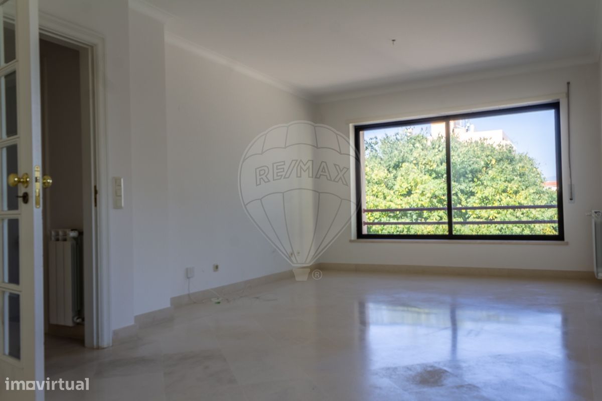 Apartamento T2 para arrendamento