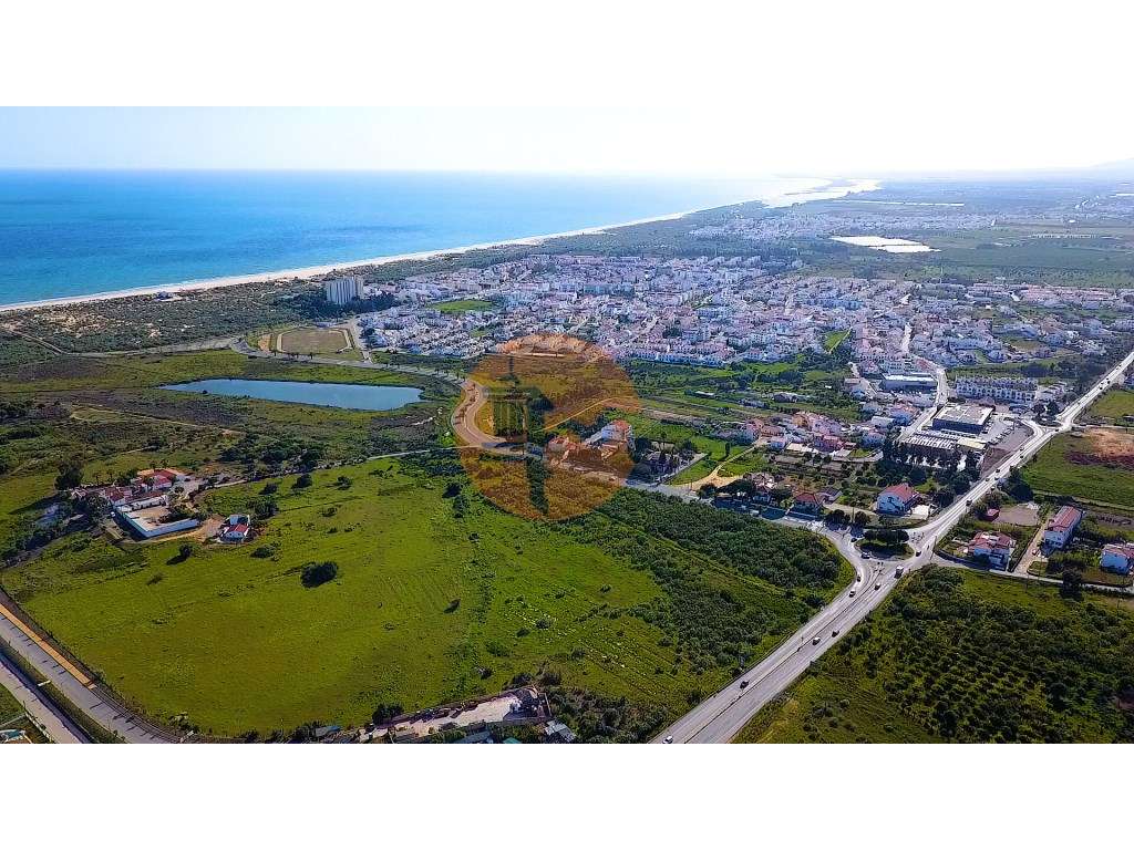 Oportunidade de Investimento no Algarve - Terreno com Viabilidade p... - Grande imagem: 4/14