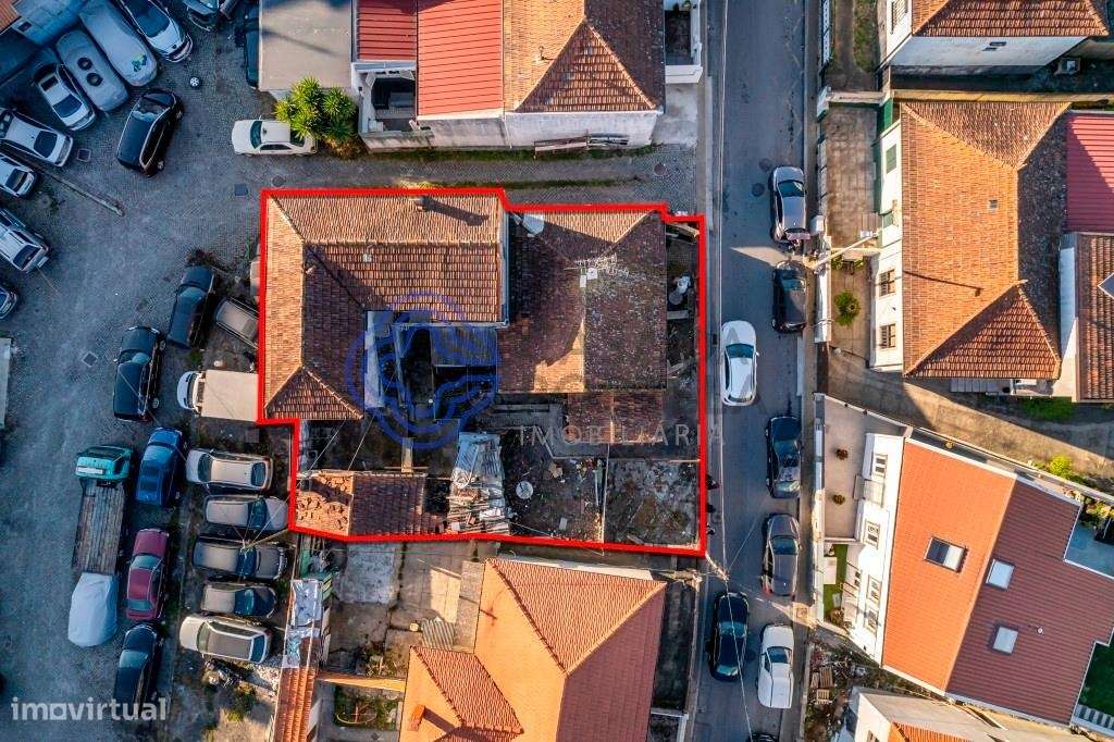 Duas Moradias no Centro de Ermesinde - Grande imagem: 4/43