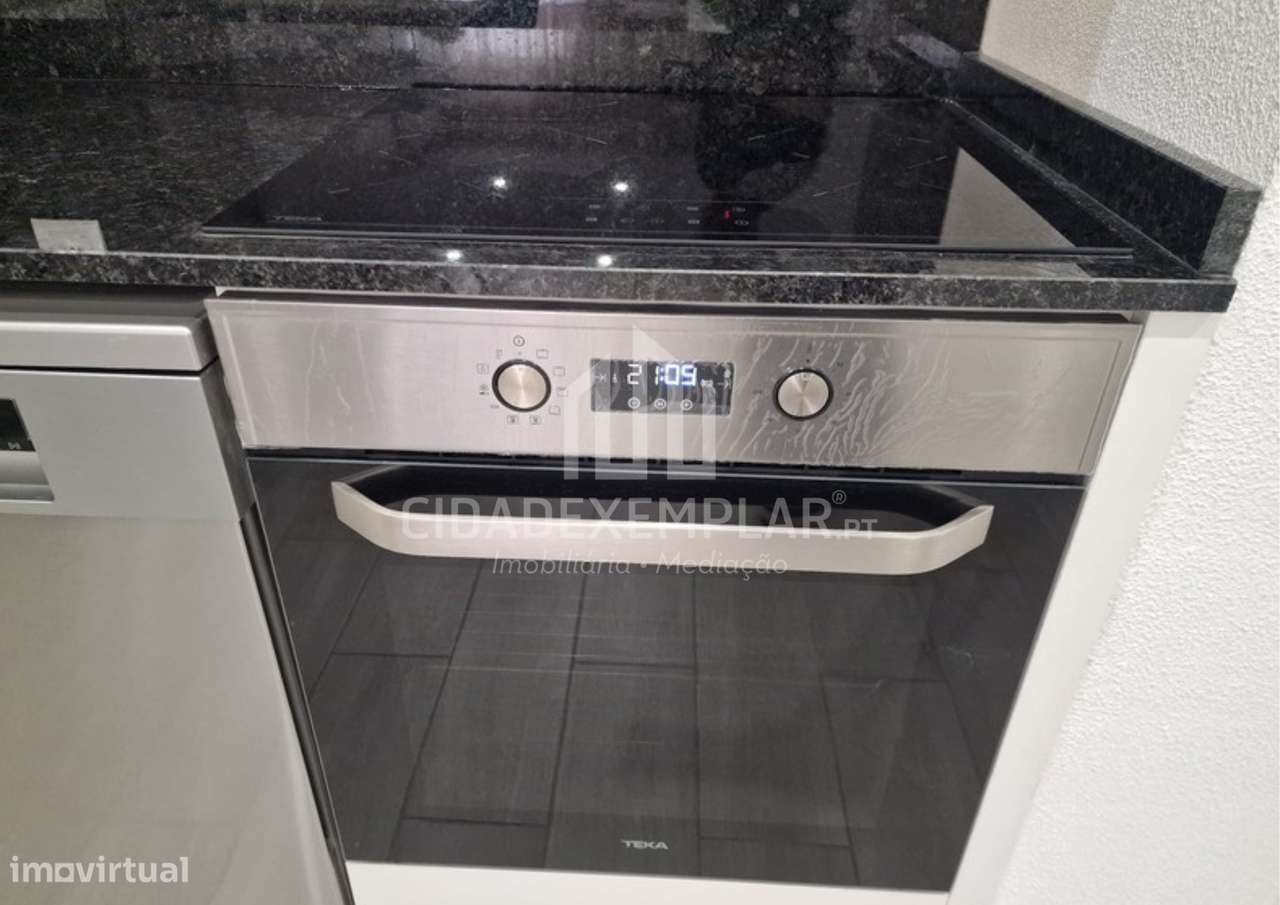 Apartamento T1, Como Novo! 1º linha da Praia da Rocha-23