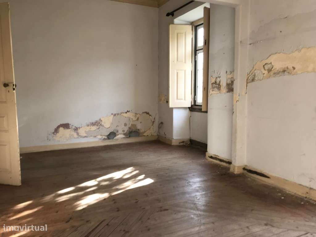 Moradia T7 com elevador-25