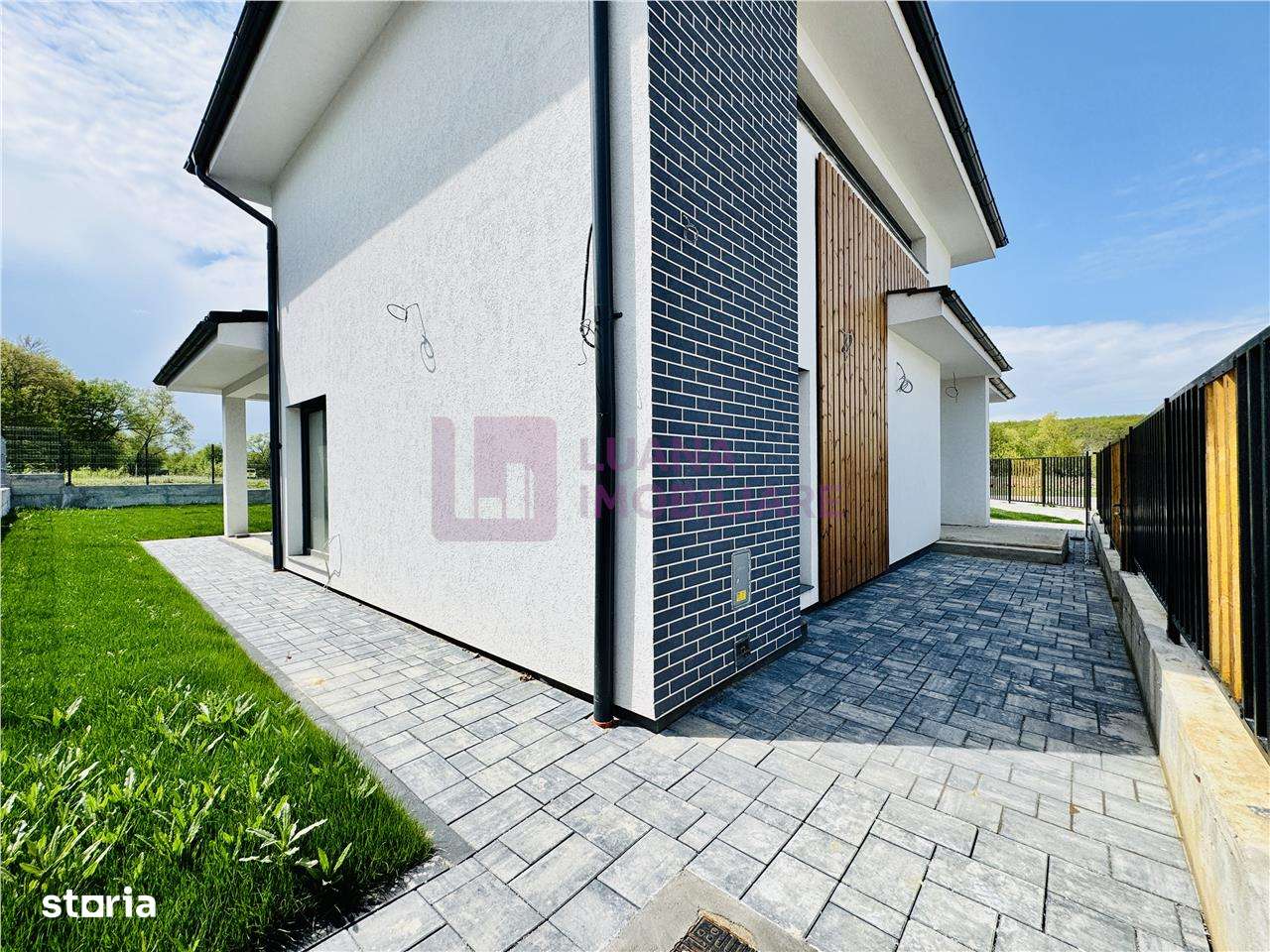 Casa pe un singur nivel | de lux | teren 591 mp | panouri solare | vid - Imagine principală: 3/16