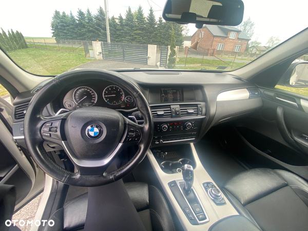 BMW X3 28i xDrive - 10