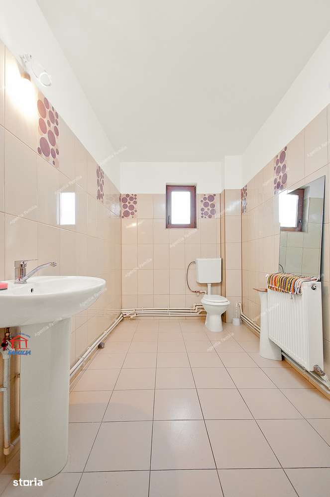 Vilă renovată 2025 5 camere 3 nivele terasă superbă Ofertă rară Galați-6