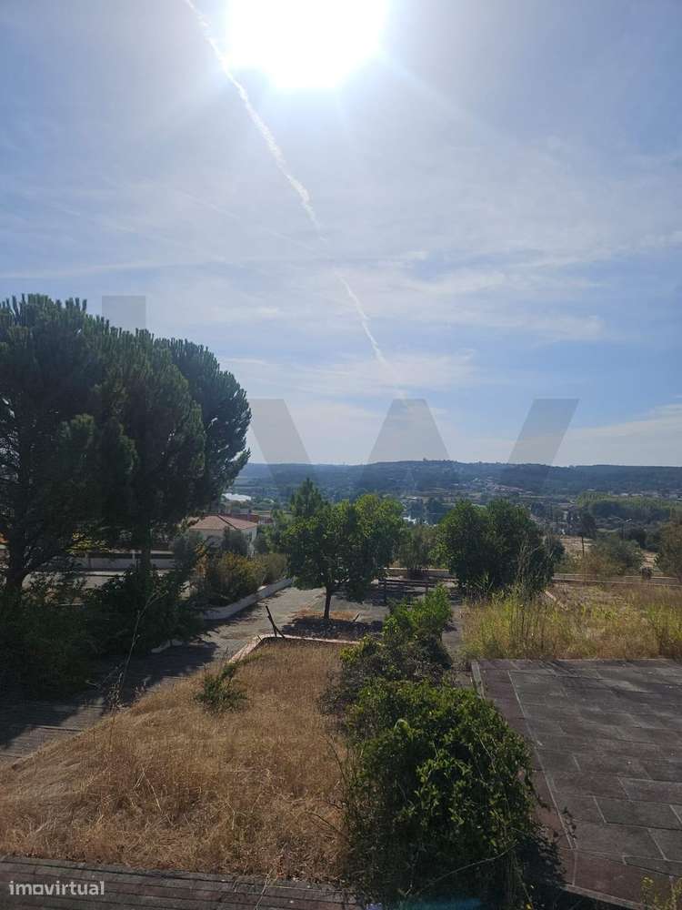 Terreno Urbano de 371m2 (Lote 69) para construção de moradia geminada - Grande imagem: 5/8