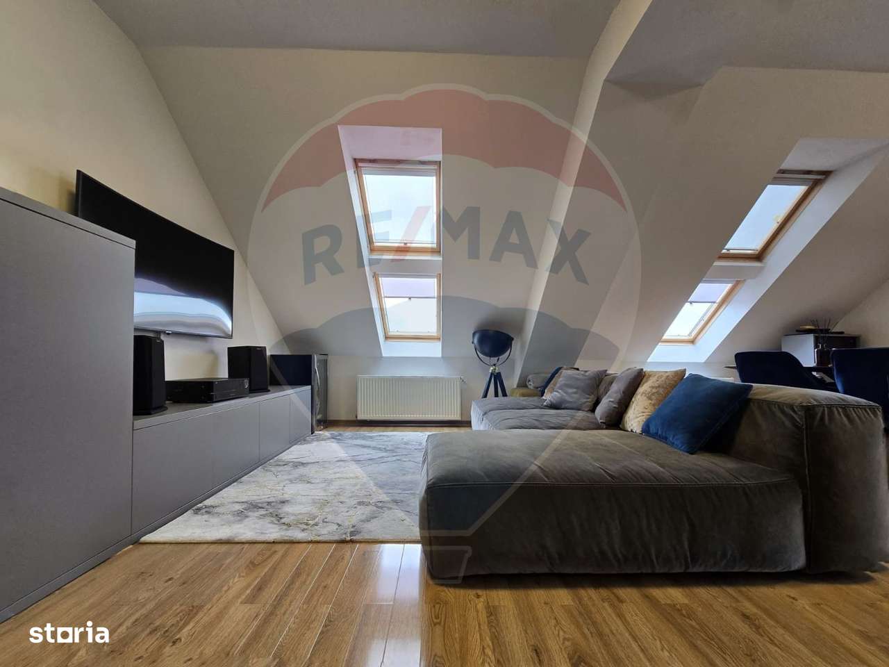 Apartament cu 3 camere în Zona Bună Ziua-2