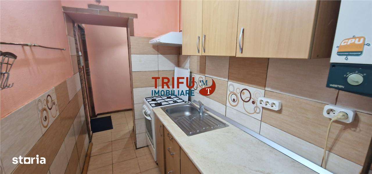 Apartament 2 camere de vanzare zona Centru cu balcon închis - Imagine principală: 5/8