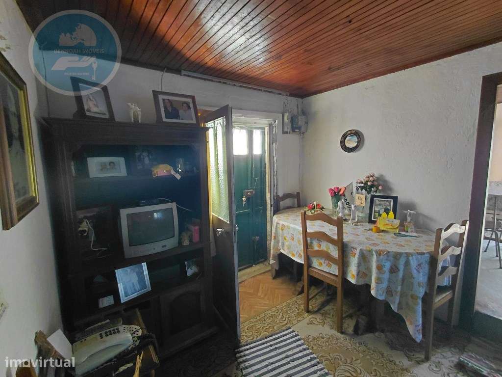 Casa Rústica em Pedra com Terreno para Restauro - Cambeses, Cabecei...-15