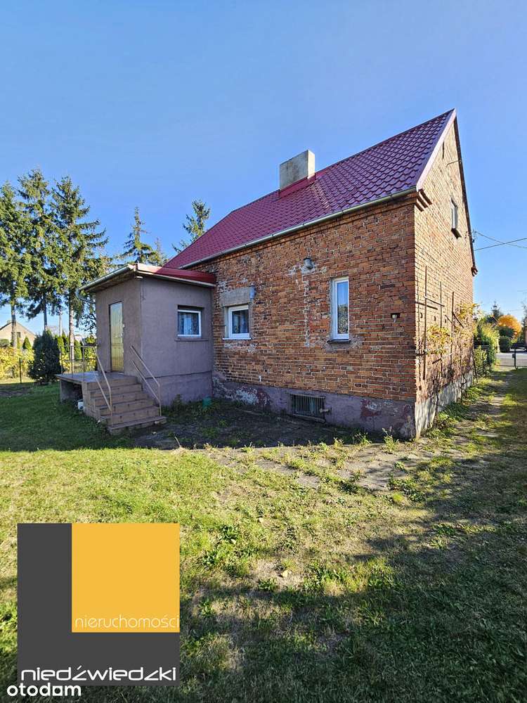 Mały dom  do remontu z Cegły!-3