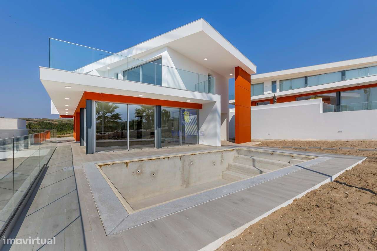 Moradia Luxuosa com Piscina e Elevador na Praia Porto  Dinheiro - Grande imagem: 4/32