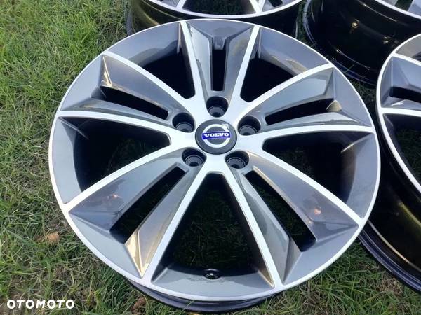 VOLVO cx60 s90 v90 s60 IDEALNE 17'' - 6