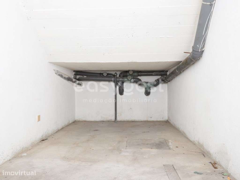 Garagem Box junto ao rio Sado e à Avenida Luísa Todi em Setúbal - Grande imagem: 5/19