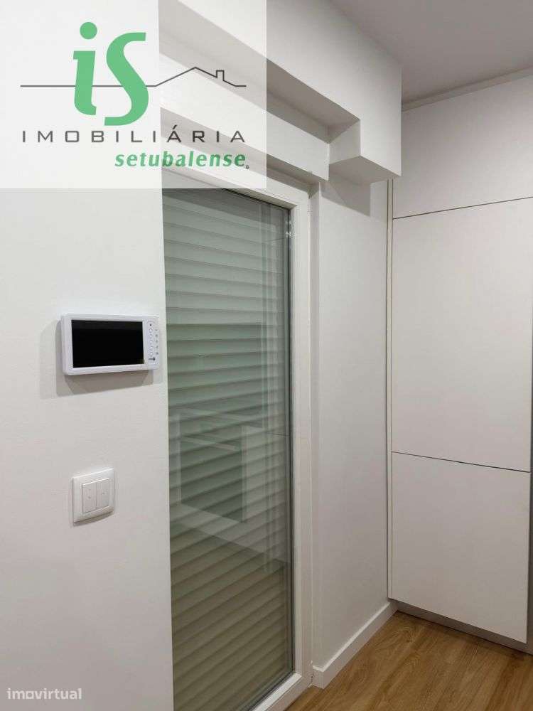 MORADIA PARA VENDA NO BAIRRO DA CONCEIÇÃO EM SETÚBAL-10