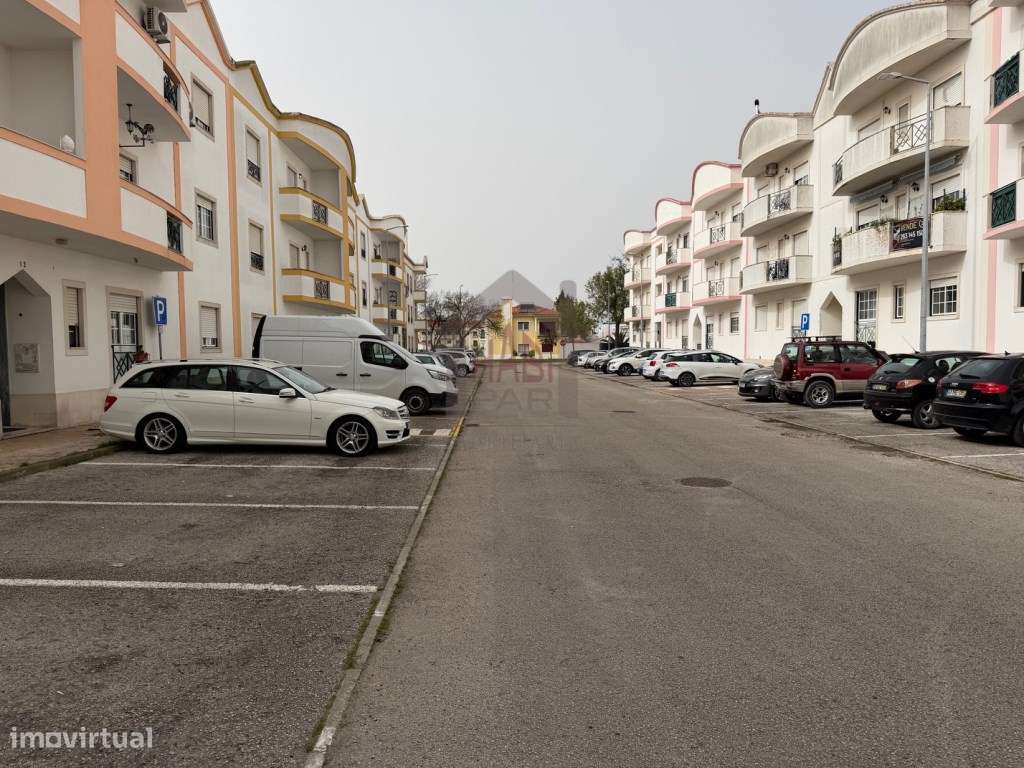 Excelente T2+1 Na Urbanização do Brejo-31