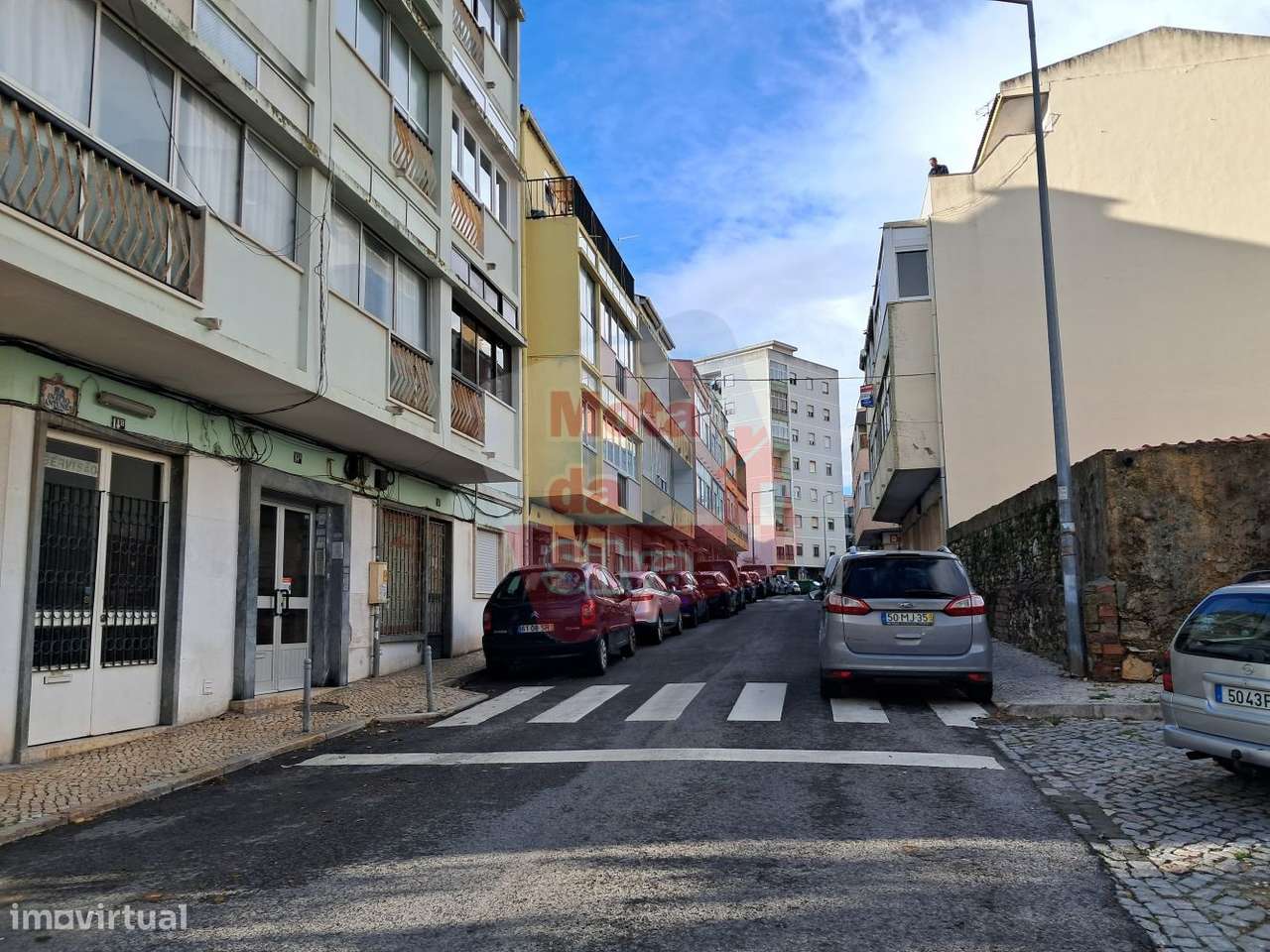 Excelente apartamento R/C, T2 com Logradouro em Queluz-24