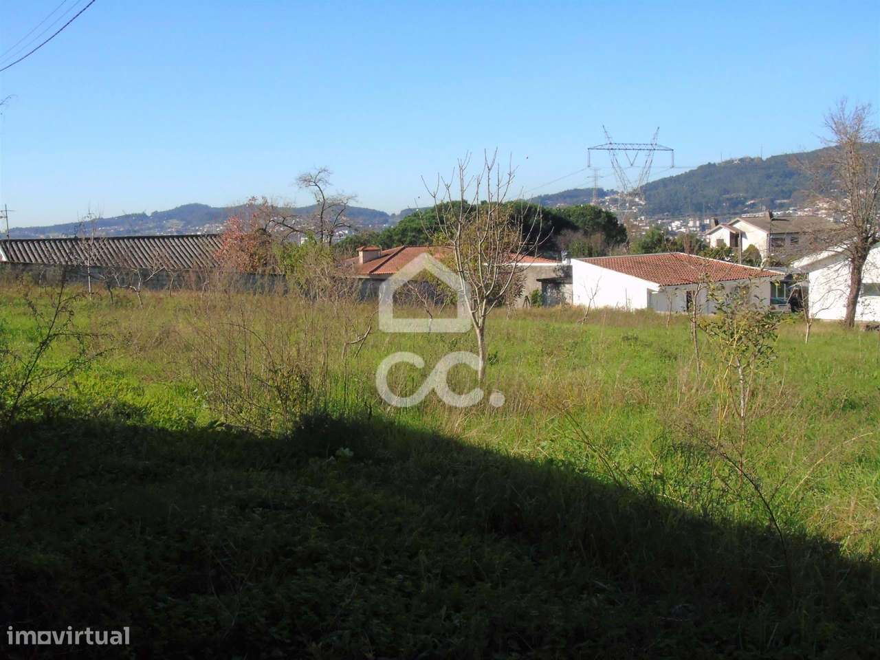 Terreno em Serzedelo - Guimarães - Grande imagem: 3/9