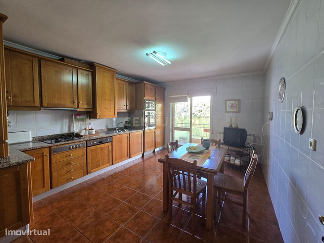 Apartamento T3 + 1 em Bragança-6