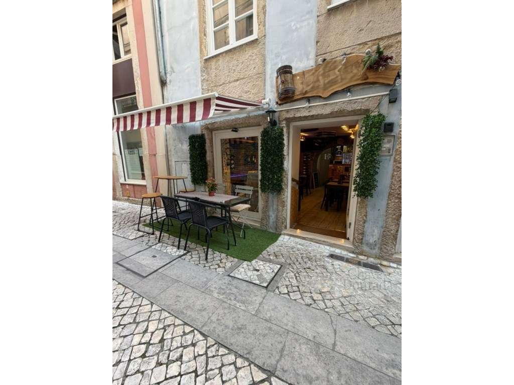 Trespasse de restaurante junto à Câmara Municipal de Coimbra-0