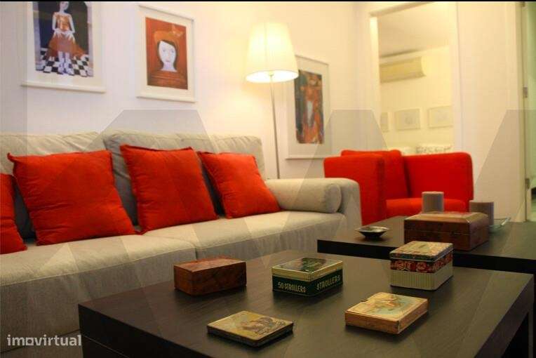 Apartamento T3 mobilado junto à Avenida da Liberdade - Grande imagem: 5/34