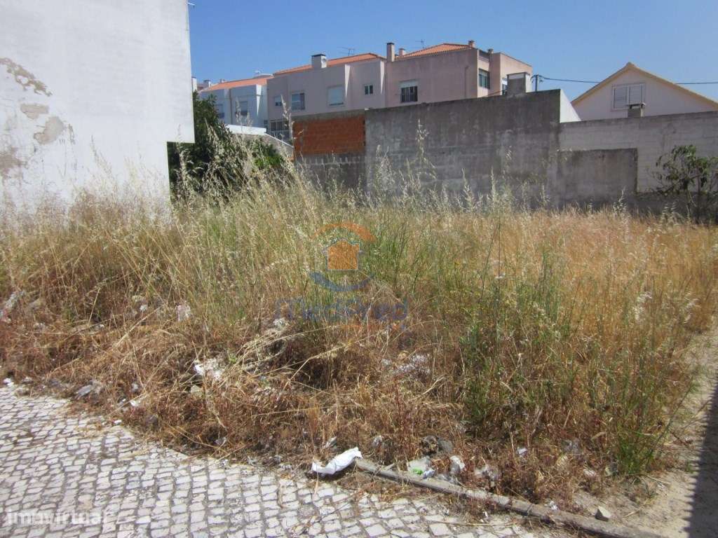 Lote de Terreno com 315m2 na Quinta do Conde - Grande imagem: 2/4