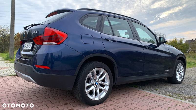 BMW X1 xDrive28i xLine - 9