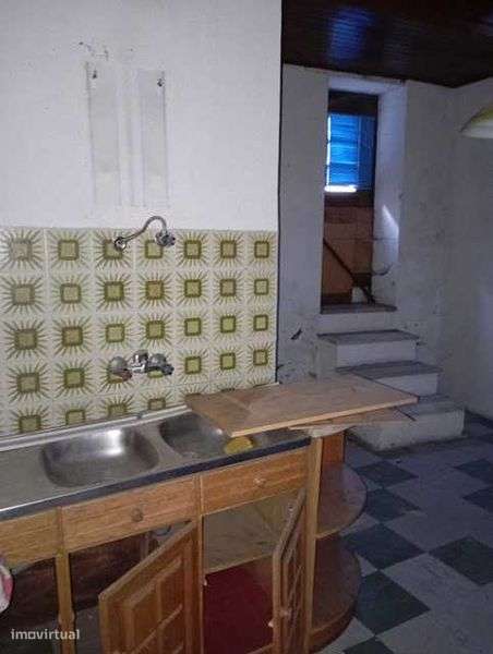 Moradia Centenária na zona histórica - Grande imagem: 4/12