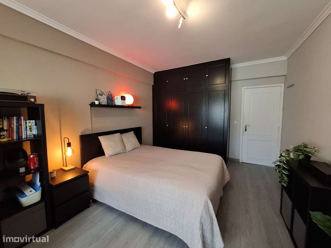 Apartamento T2 em ótimo estado com 95m2 - Grande imagem: 4/40