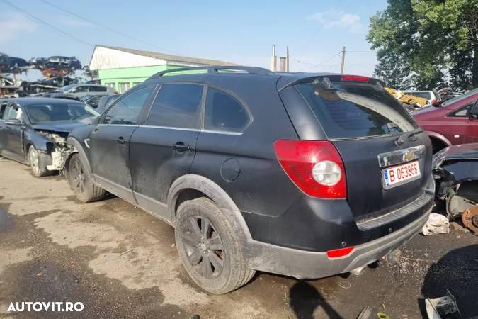 Diferential grup spate punte cadru motor bara spate haion stop tripla stanga dreapta interior piele scaune fata bancheta spate   Chevrolet captiva an 2007 motor 3.2benzina  230CP  LU1 dezmembrez dezmembrari opel antara - 1