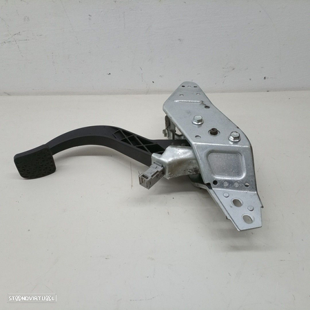 Pedal De Embraiagem Opel Astra H Combi (A04) - 2