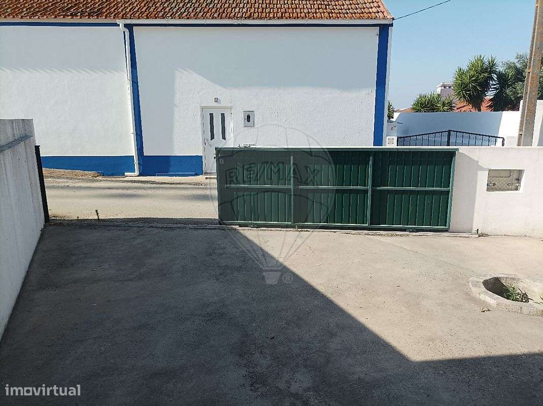 Moradia T1 para venda - Grande imagem: 2/12