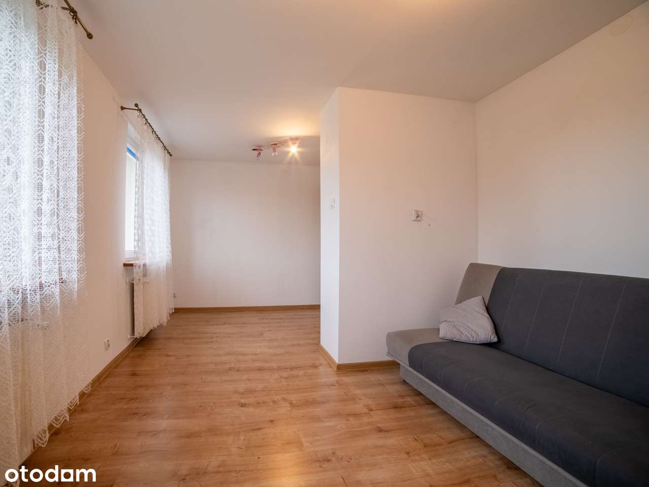 Dom 168m2 -6 pokoi-piwnica-duża działka -9 garaży- dwie działki bud.-11