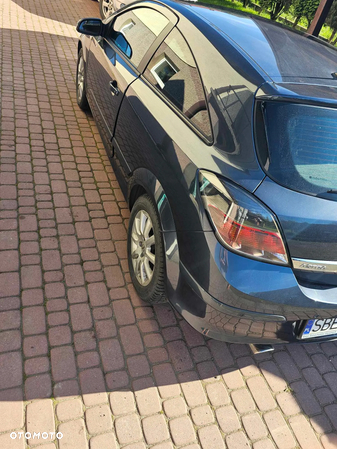 Opel Astra III GTC 1.9 CDTI Enjoy - 4