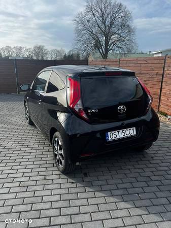 Toyota Aygo x-play connect - 5