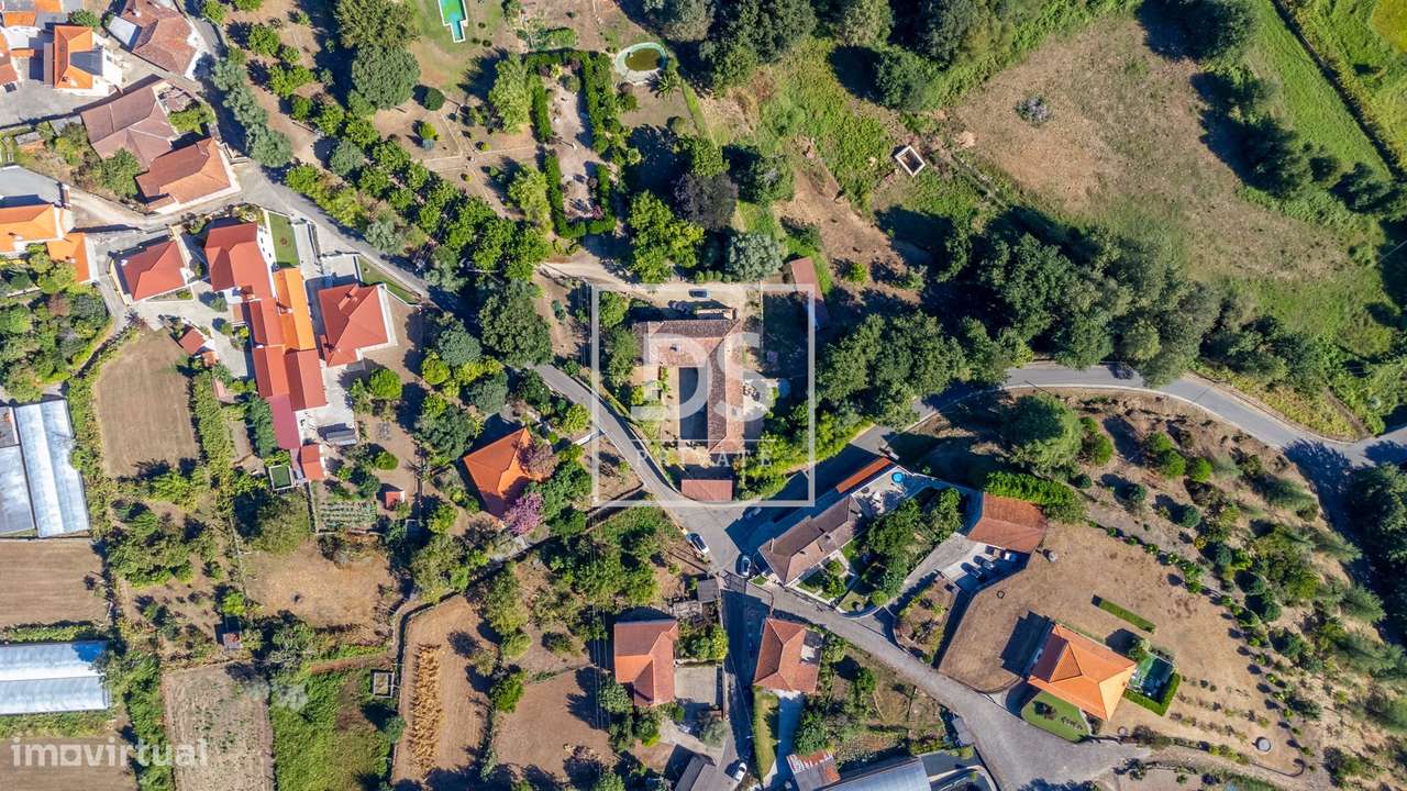 Quinta de Santo António – Propriedade Histórica com Potencial Único em-35